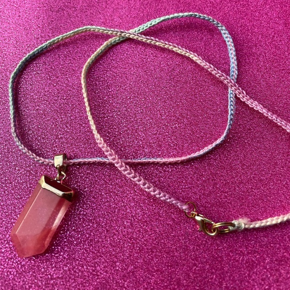 Pastel Peach Pendant Necklace - Picture 4 of 4